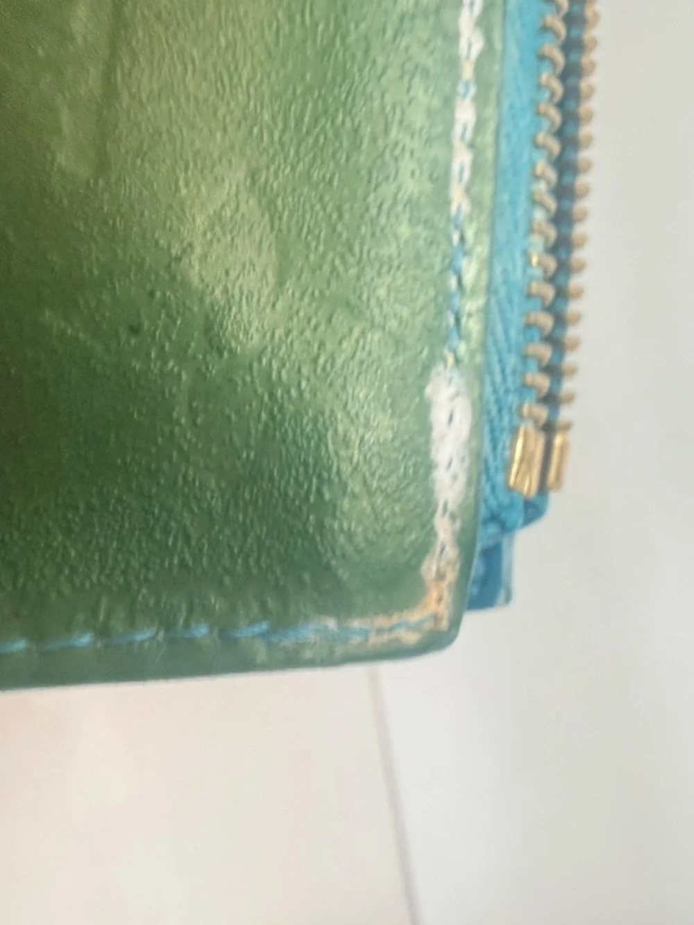 Louis Vuitton Rare Authentic Trousse Cosmetic Pouch in Monogram Vernis - Picture 7 of 15